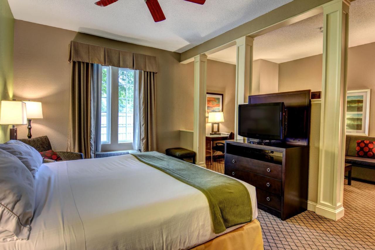 Holiday Inn Express & Suites Wallace-Hwy 41, An Ihg Hotel Buitenkant foto